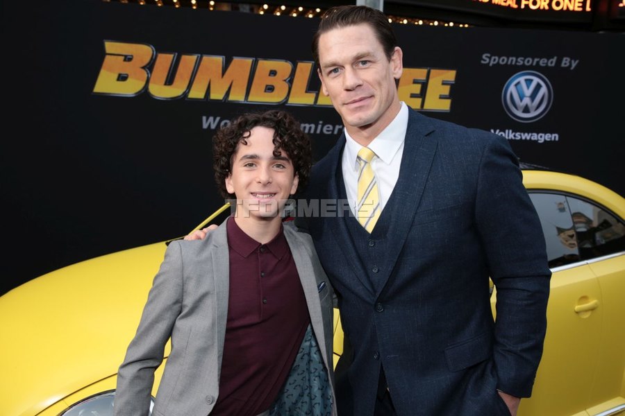 Transformers Bumblebee Global Premiere Images  (23 of 220)